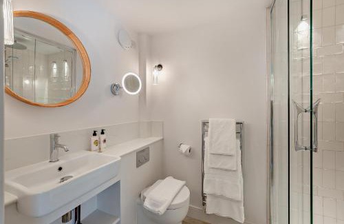 East Dean and Friston Bed & Breakfast | Cub Bedroom One