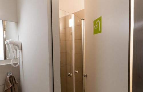Ljubljana Hostel | CUBE central rooms for 2