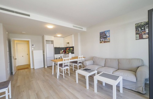 Velez-Malaga Apartment | Cubo's Apartamento Marques & Parking/community pool/air conditioning/free wifi
