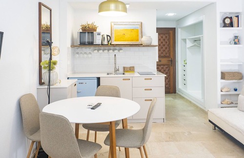 Torremolinos Apartment | Cubo's Estudio Seaview Santa Clara 127/free wifi/air conditioning