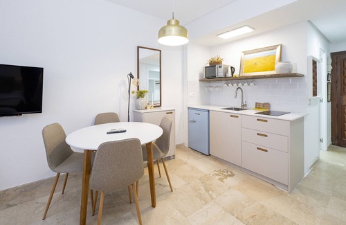 Torremolinos Apartment | Cubo's Estudio Seaview Santa Clara 127/free wifi/air conditioning