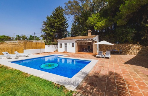 Alhaurin el Grande Villa | Cubo's Villa Antonio. Wifi, air conditioning, pool,