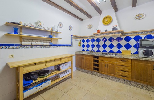 Ardales Villa | Cubo's Villa Torres Ardales/private swimming pool/free wifi