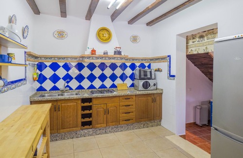 Ardales Villa | Cubo's Villa Torres Ardales/private swimming pool/free wifi