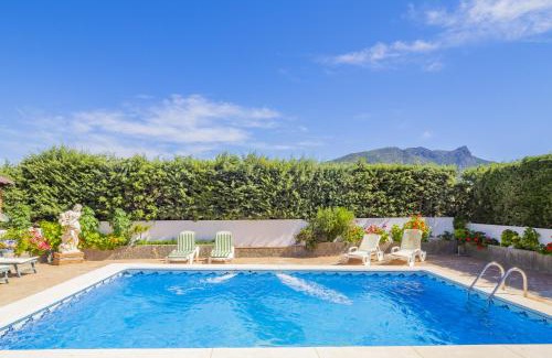 Ardales Villa | Cubo's Villa Torres Ardales