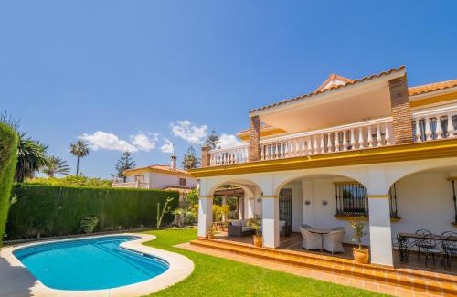 Guadalmar Villa | Cubo's Villa Yedra Guadalmar