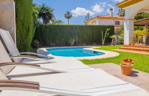 Guadalmar Villa | Cubo's Villa Yedra Guadalmar