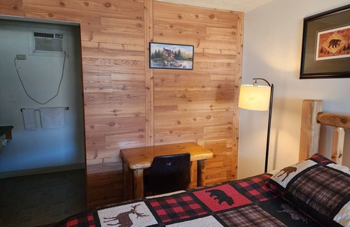 Ohiopyle Hotel | Cucumber | 1BR,1BA, Cabinesque Hotel in Ohiopyle