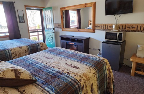 Ohiopyle Hotel | Cucumber | 1BR,1BA, Cabinesque Hotel in Ohiopyle