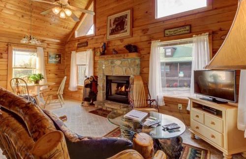 Pigeon Forge House | Cuddly Bear Hideaway