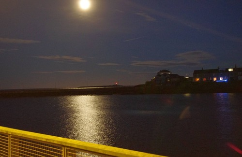 Amble Cottage | CUDDY COTTAGE Holiday home rental in Amble Northumberland Sleeps 4, 2 bedrooms