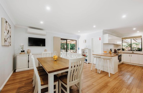 Central Mudgee House | Cudgegong House A Lush Backyard Sanctuary