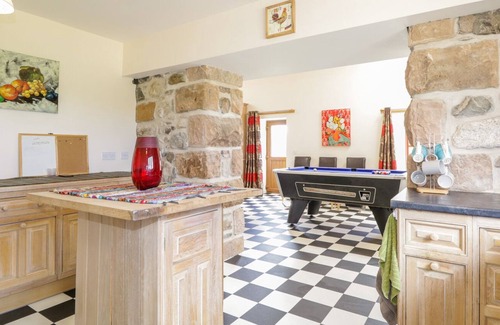 Forsinard House | CUILFEARNE CROFT, pet friendly, character holiday cottage in Thurso
