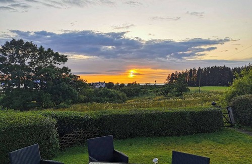 Arisaig Cottage | Cuillin View Apartment - UK12529