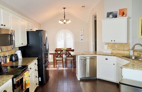 Lubbock House | Cul-de-sac Home, Close to everything, Large Patio and Grill, Pet-friendly