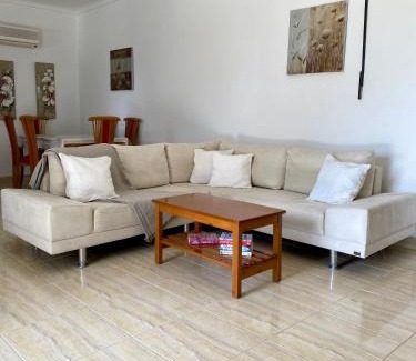 South Rhodes Apartment | Cullura