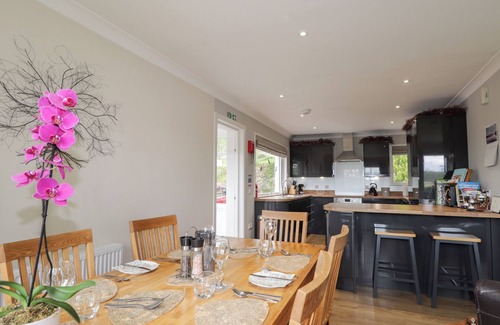 Grantown-on-Spey Cottage | CULREACH LODGE, pet friendly, with open fire in Nethy Bridge