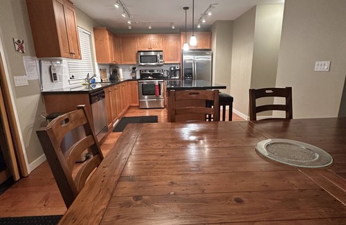 Lindell Beach Cabin | Cultus Lake Cabin - 2 Bdrm + Loft
