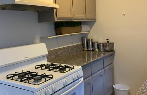 West Los Angeles House | Culver City Guest house