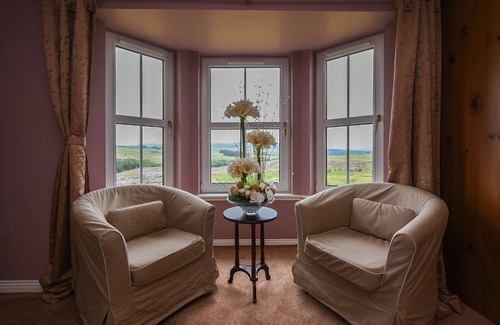 Saint John's Town of Dalry House | Cumnock Knowes Holiday retreat