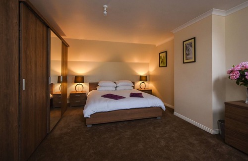 Saint John's Town of Dalry House | Cumnock Knowes Holiday retreat