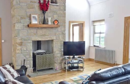 Fanore Cottage | CÚNNA BÁN, family friendly, with open fire in Fanore, County Clare