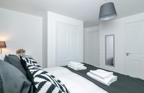 Hatfield Apartment | Cunningham Lodge