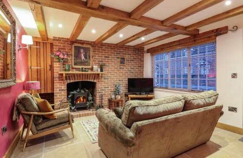 Wendover House | Curiosity Cottage
