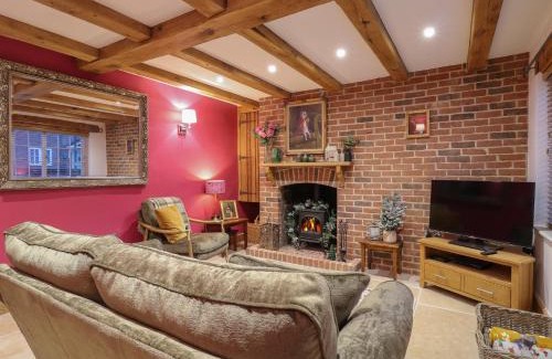 Wendover House | Curiosity Cottage