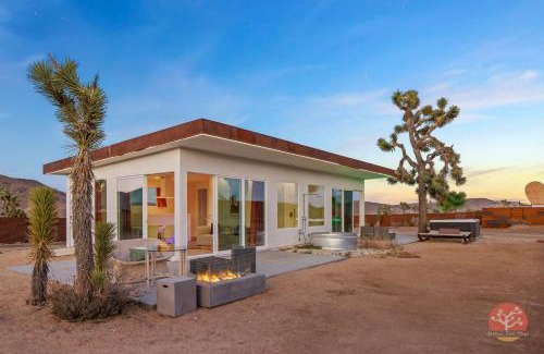 Pioneertown House | Curious Crib - CENTRAL Location Cowboy Pool Spa