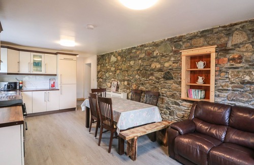 Gusserane Cottage | CURRAGH COTTAGE, pet friendly in New Ross, County Wexford