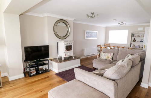 Mulranny Cottage | CURRAGH HILL, family friendly in Mulranny, County Mayo
