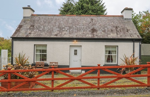 Lecemy Cottage | Curraghamone, BALLYBOFEY, COUNTY DONEGAL