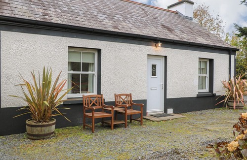 Lecemy Cottage | Curraghamone, BALLYBOFEY, COUNTY DONEGAL