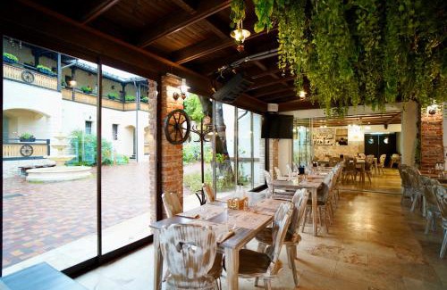 Hunedoara House | Curtea Veche