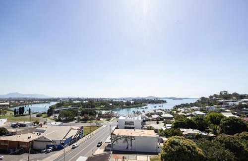 Gladstone Apartment | Curtis Central Apartments Official
