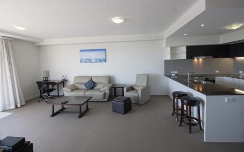 Gladstone Apartment | Curtis Central Apartments Official