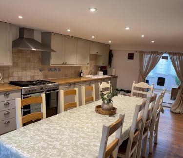 West Runton House | Custard Cottage West Runton Special 1 bedroom rate for couples