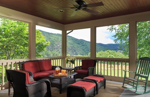 Millboro Springs House | Custom-Built Home On 165-Acre Farm On The Cowpasture River