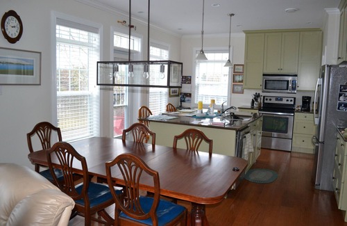 Chester House | Custom Built Home On The Scenic Waterfront Facing The Picturesque MarriottsCove