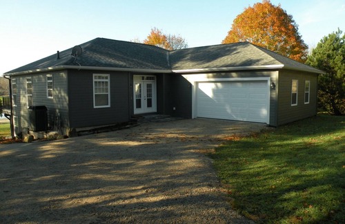 Chester House | Custom Built Home On The Scenic Waterfront Facing The Picturesque MarriottsCove