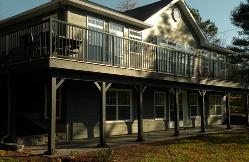Chester House | Custom Built Home On The Scenic Waterfront Facing The Picturesque MarriottsCove