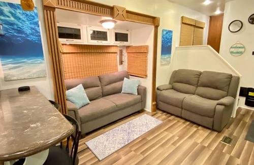 Crystal Beach House | Custom Glamping a stones throw from the beach