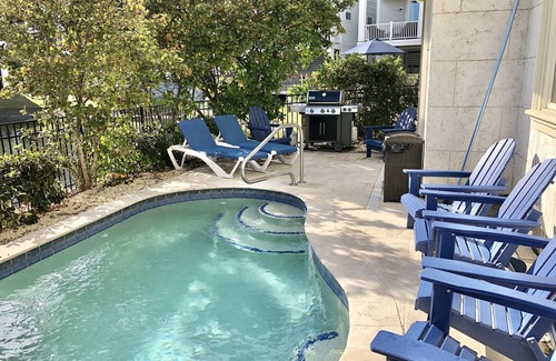 Folly Field House | Custom Home on Lagoon -Short Walk to Beach-Ensuite Bath for Each BR-Pool-Elev