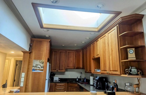 Columbia House | CUSTOM HOME, WALK TO RESTAURANTS, GROCERY, PARK, PETS&420 OK,COOL NEIGHBORHOOD