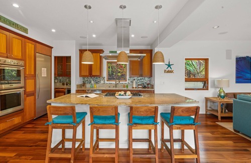 Bayview House | Custom Home Walking Distance to the Grand Hyatt and Shipwreck Beach