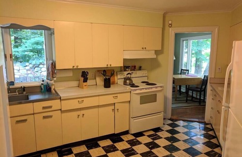 Moultonborough House | Custom house overlooking Berry Pond
