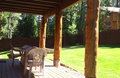 Tahoe Paradise House | Custom Luxury Home With Hot Tub & Pool Table