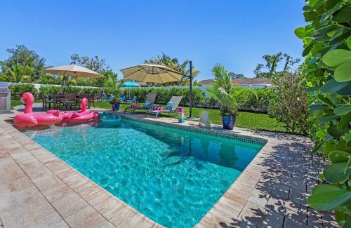 Central Naples House | Custom Naples Pool Oasis 3BDR