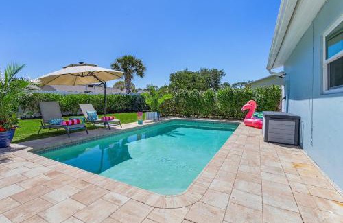 Central Naples House | Custom Naples Pool Oasis 3BDR